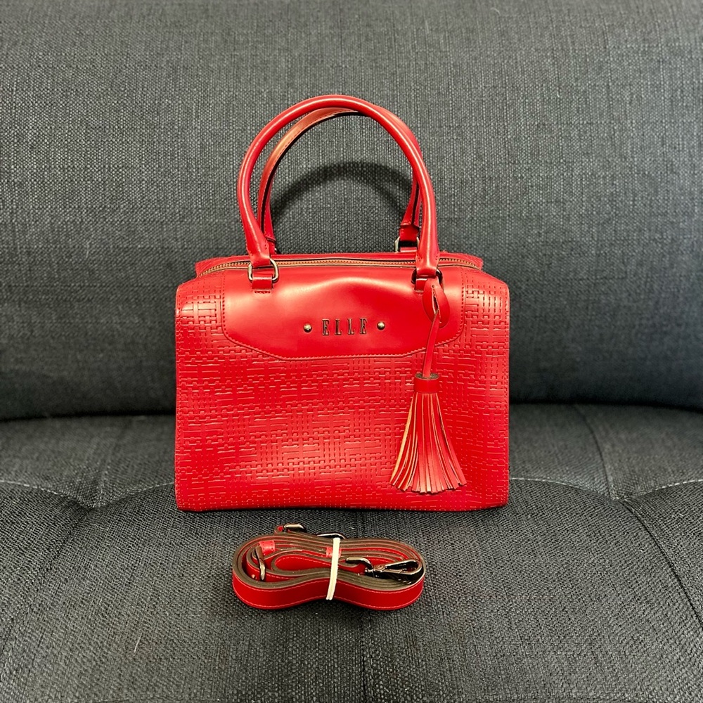 Elle red purse with crossbody strap